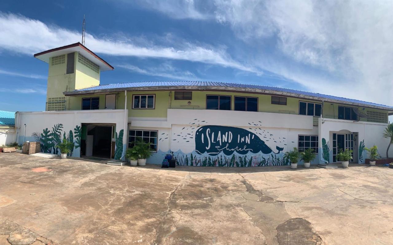 Island Inn Ko Lan Luaran gambar