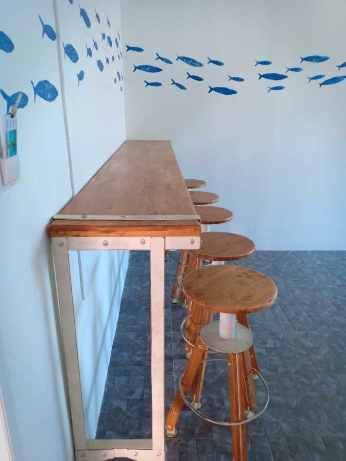 Island Inn Ko Lan Luaran gambar